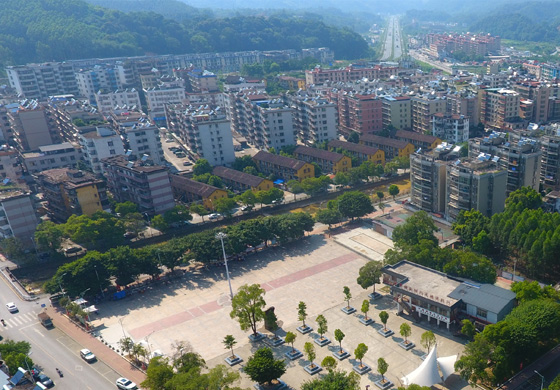 大寶山礦所在地沙溪鎮(zhèn)中心村入選省“百縣千鎮(zhèn)萬(wàn)村高質(zhì)量發(fā)展工程”首批典型村名單.jpg